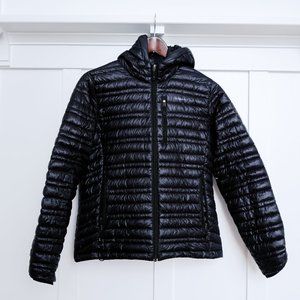 Women's Patagonia Ultralight 100% Down Fill Jacket — Black — Size Small